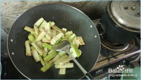 吃凉拌葫芦瓜咋做呢视频,清爽夏日家常菜制作教程